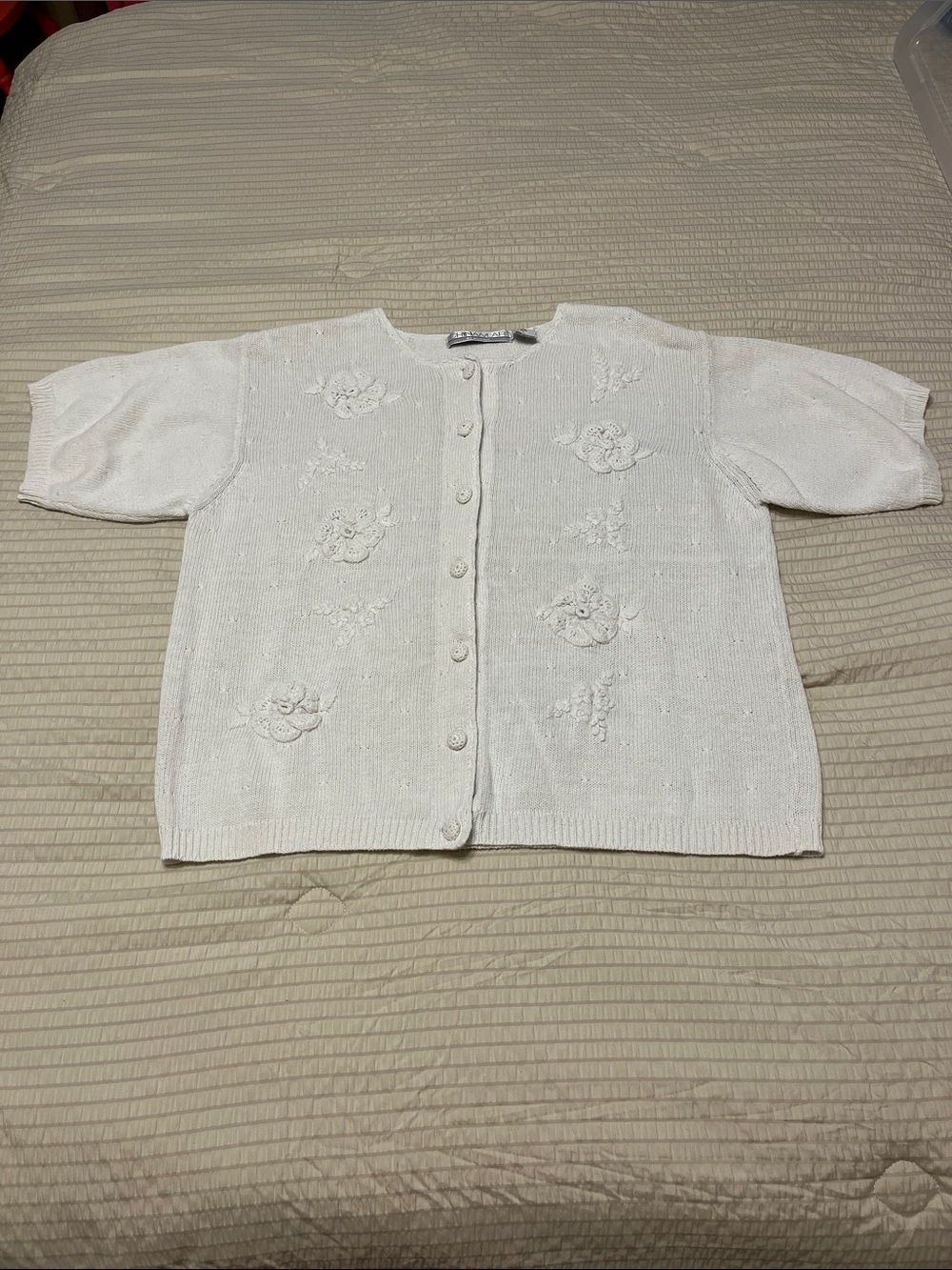 Vintage Women's White Floral Appliqué Button-Front Top